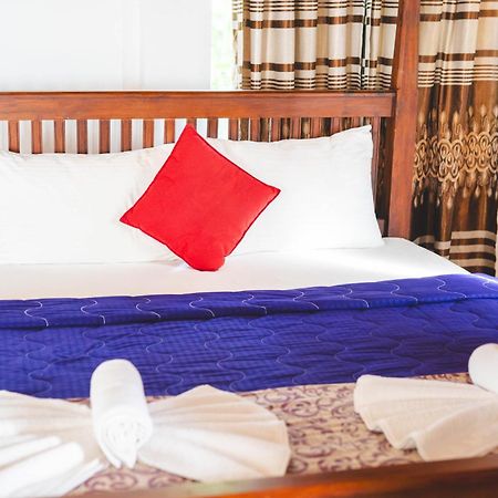 Harmony Beach Resort Tangalle Exterior photo