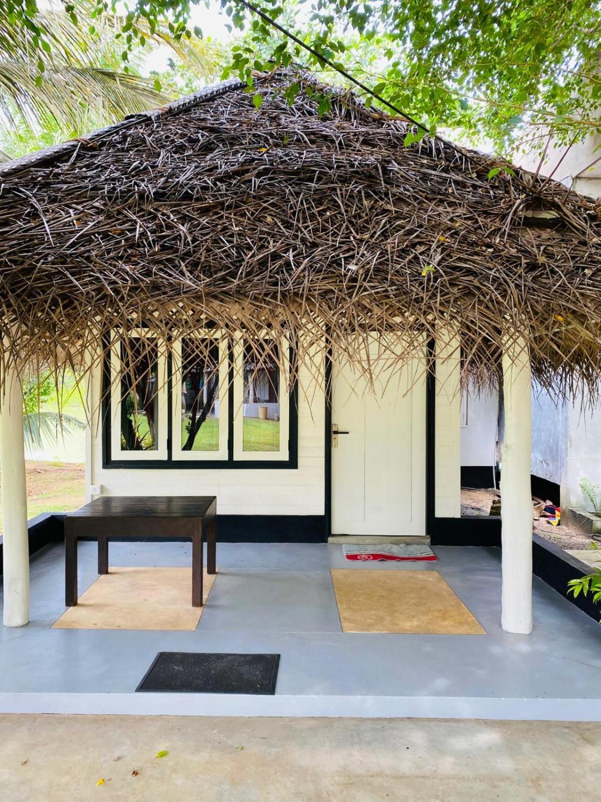 Harmony Beach Resort Tangalle Exterior photo